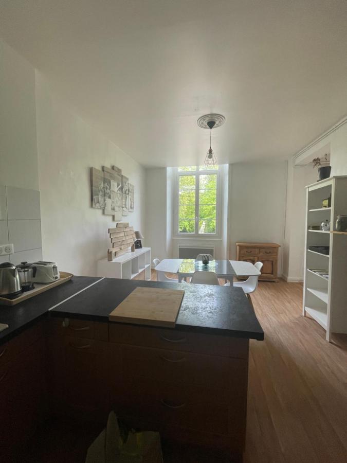 Le Chateau Emile Loubet - Appartement Entier La Bégude-de-Mazenc エクステリア 写真